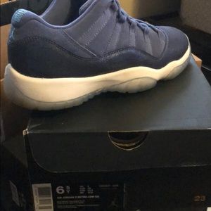 Jordan 11 retro low